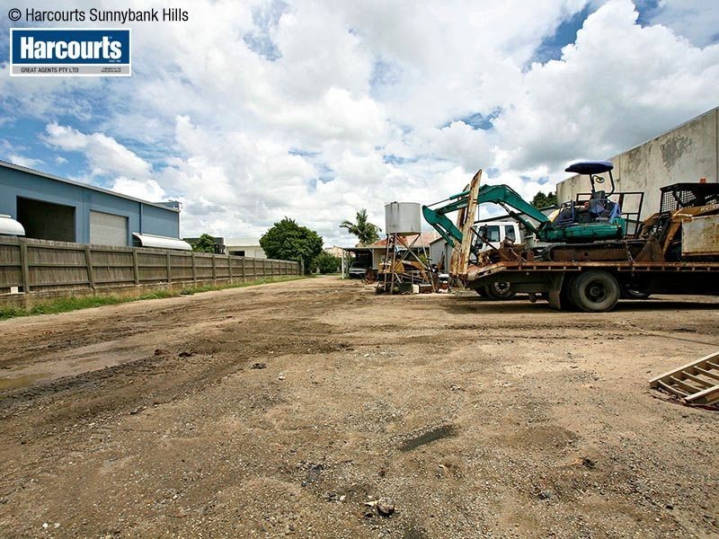 55 Richland Ave, Coopers Plains QLD 4108