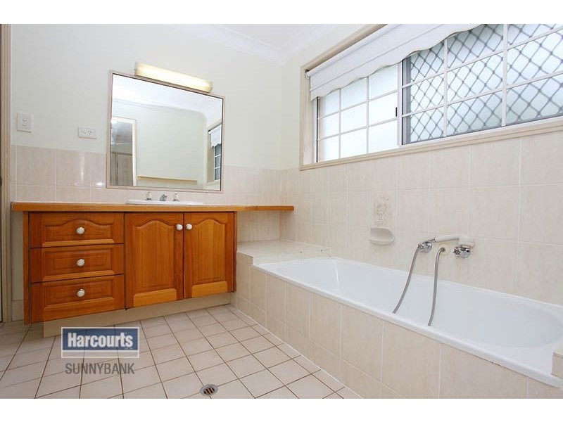 17 Pinewood Court, Algester QLD 4115