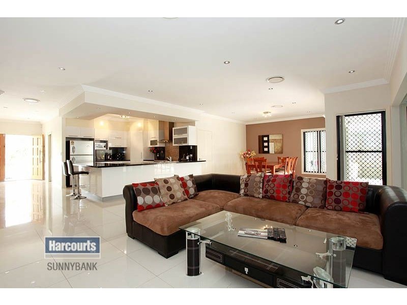 220 Benhiam Street, Calamvale QLD 4116