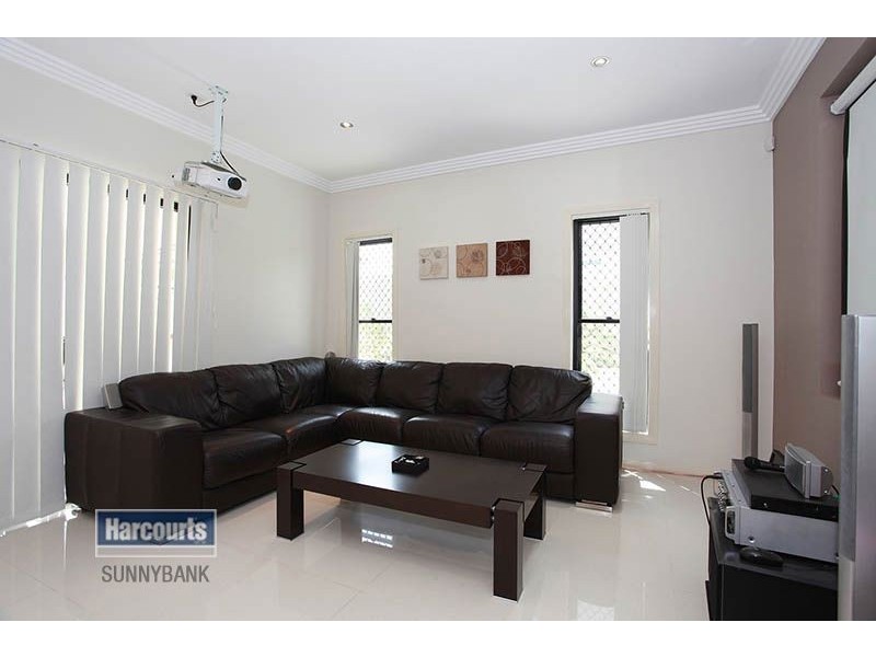 220 Benhiam Street, Calamvale QLD 4116