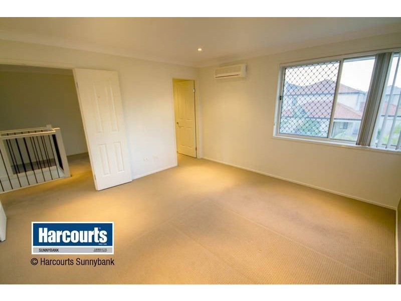 18 Coneybeer Place, Eight Mile Plains QLD 4113