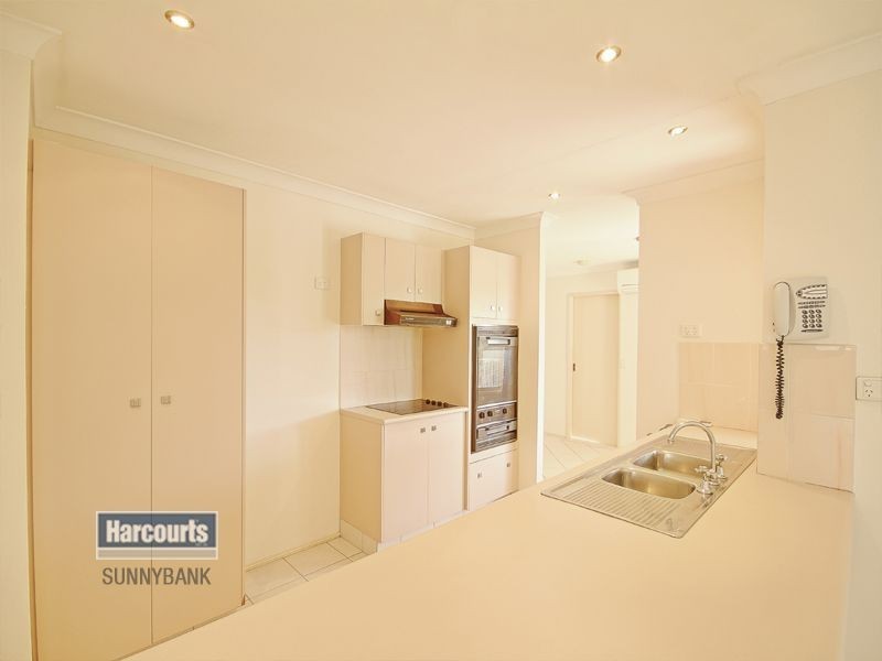 11 Lindstrom Court, Runcorn QLD 4113