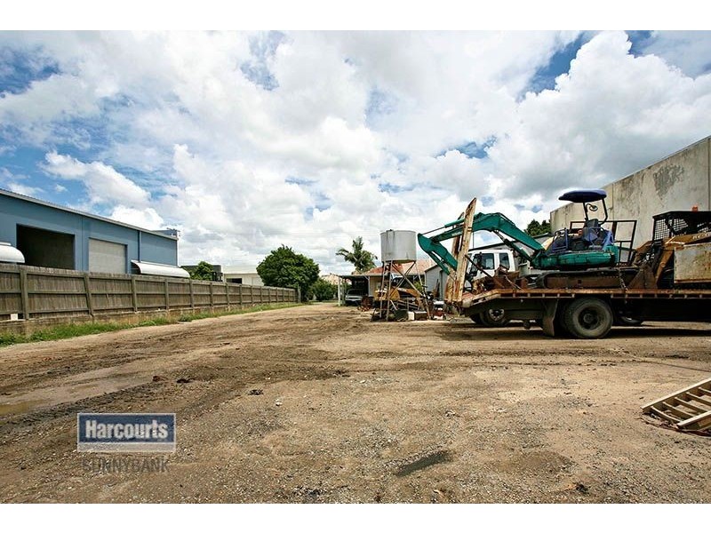 55 Richland Avenue, Coopers Plains QLD 4108