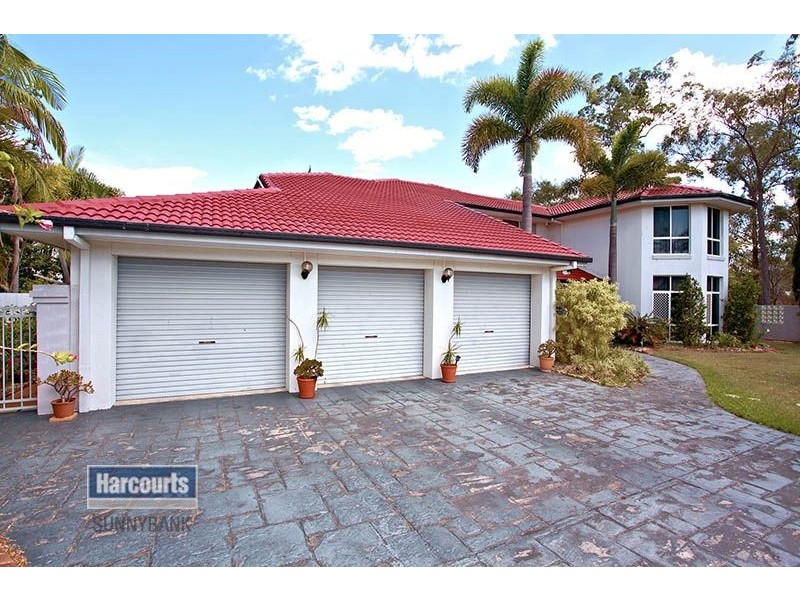 8 Pinecroft Close, Calamvale QLD 4116