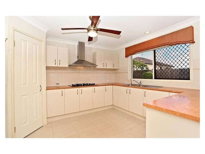 7 Candlewood Court, Stretton QLD 4116