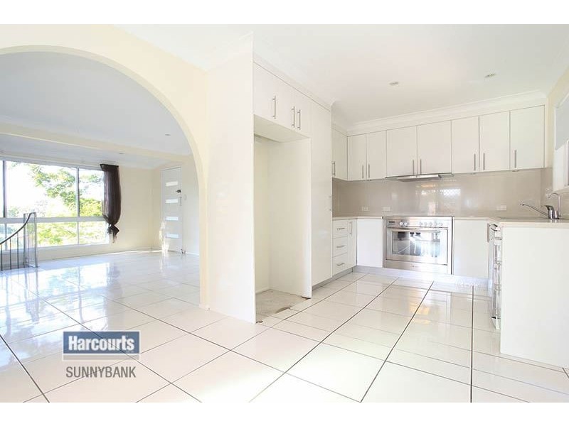 33 Flinders Crescent, Boronia Heights QLD 4124