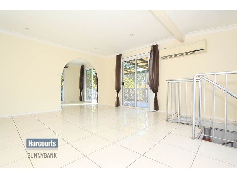 33 Flinders Crescent, Boronia Heights QLD 4124