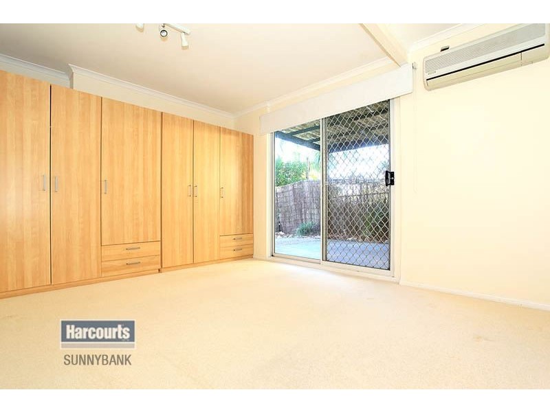 33 Flinders Crescent, Boronia Heights QLD 4124