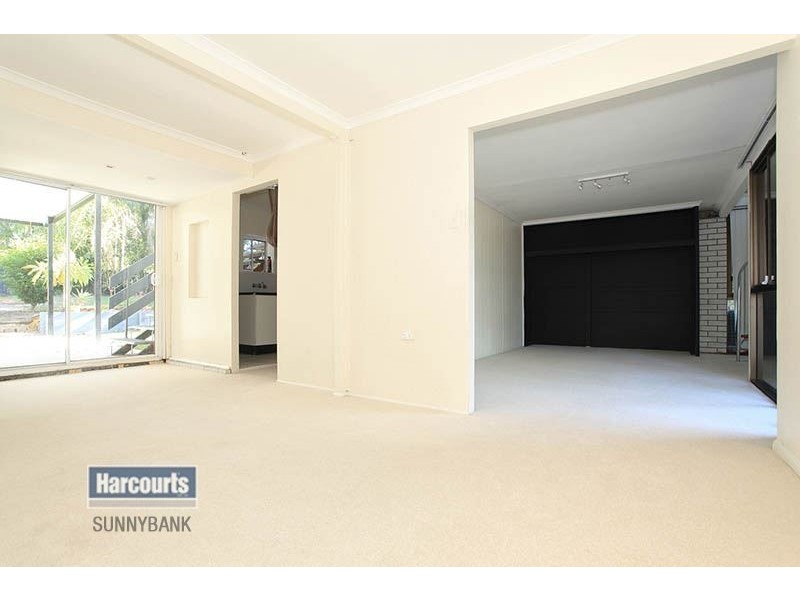 33 Flinders Crescent, Boronia Heights QLD 4124
