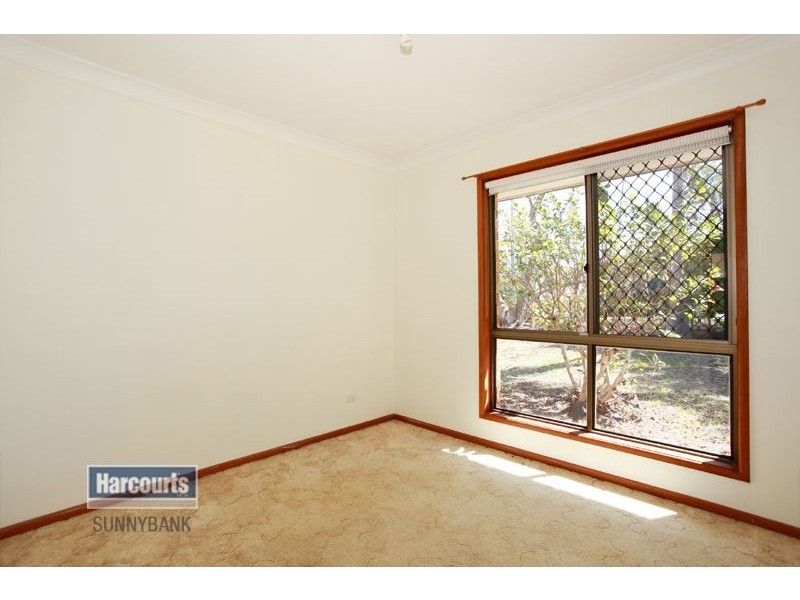5 Topham Court, Hillcrest QLD 4118