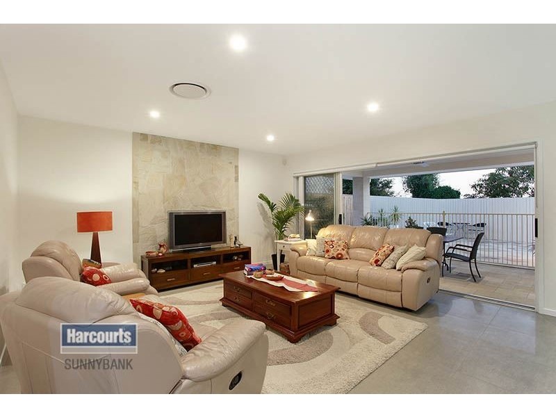 75 Skyview Avenue, Rochedale QLD 4123