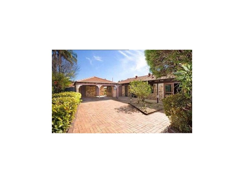 6 Prudence Street, Robertson QLD 4109