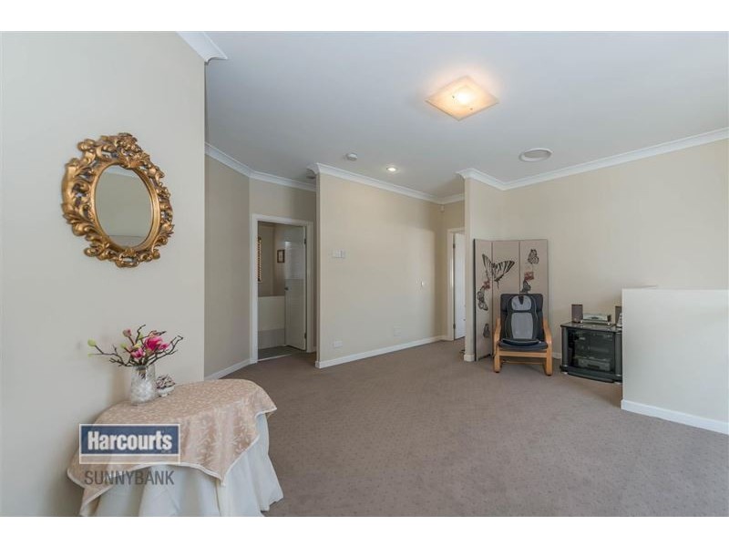 18 Walker Circuit, Eight Mile Plains QLD 4113