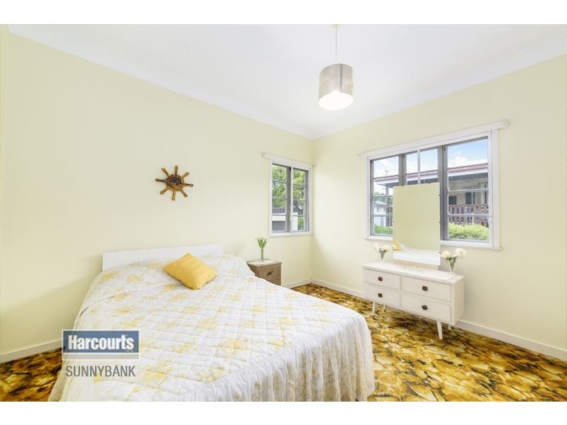 4 Beechcroft Street, Coopers Plains QLD 4108