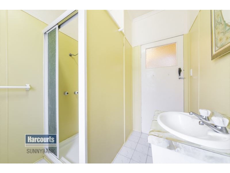 4 Beechcroft Street, Coopers Plains QLD 4108