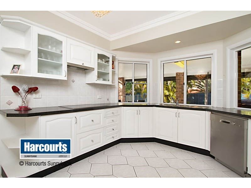 8 Jasmine Court, Calamvale QLD 4116