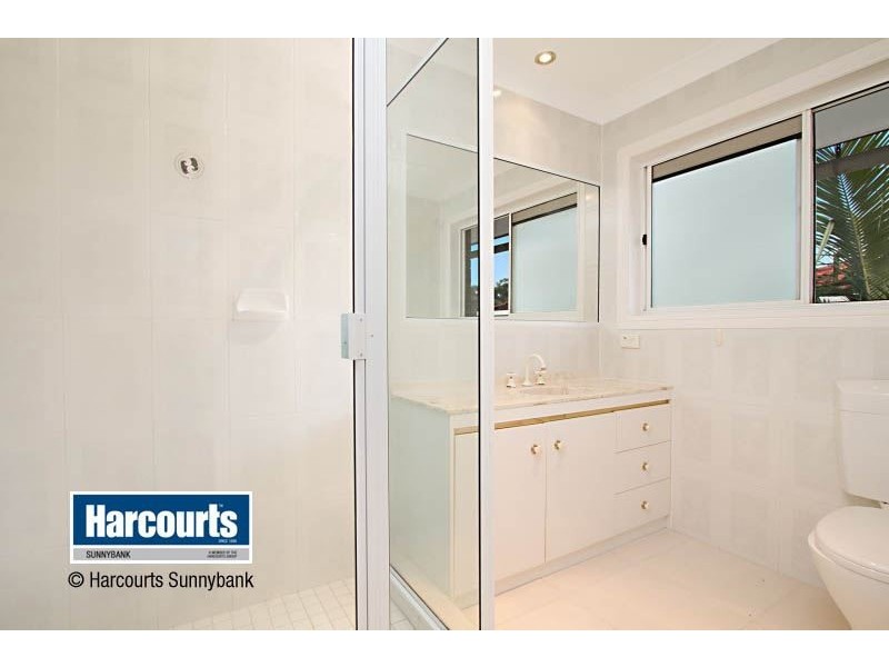 8 Jasmine Court, Calamvale QLD 4116