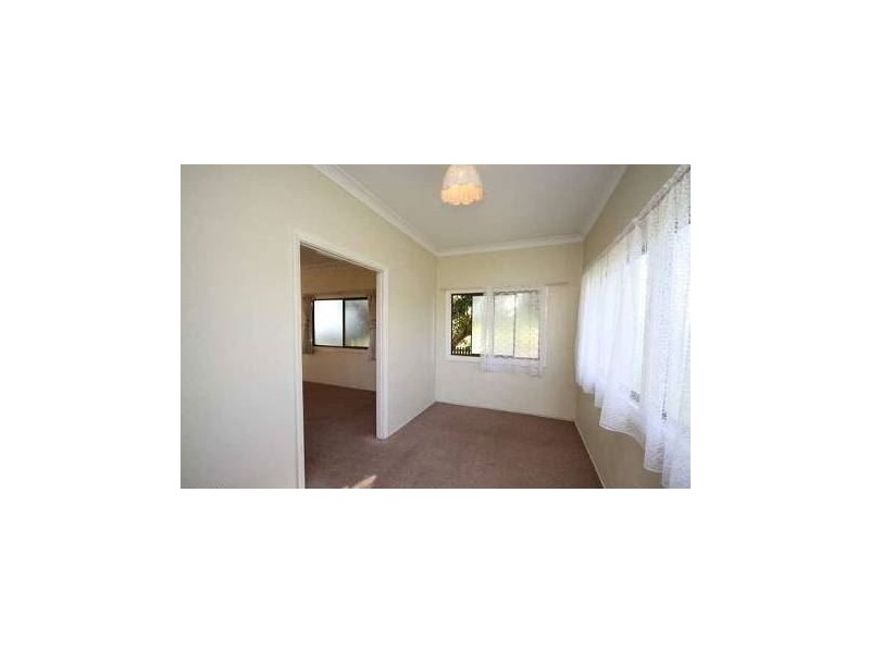 18 Dawson Road, Upper Mount Gravatt QLD 4122