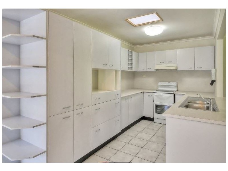 6 Piccadilly Court, Browns Plains QLD 4118