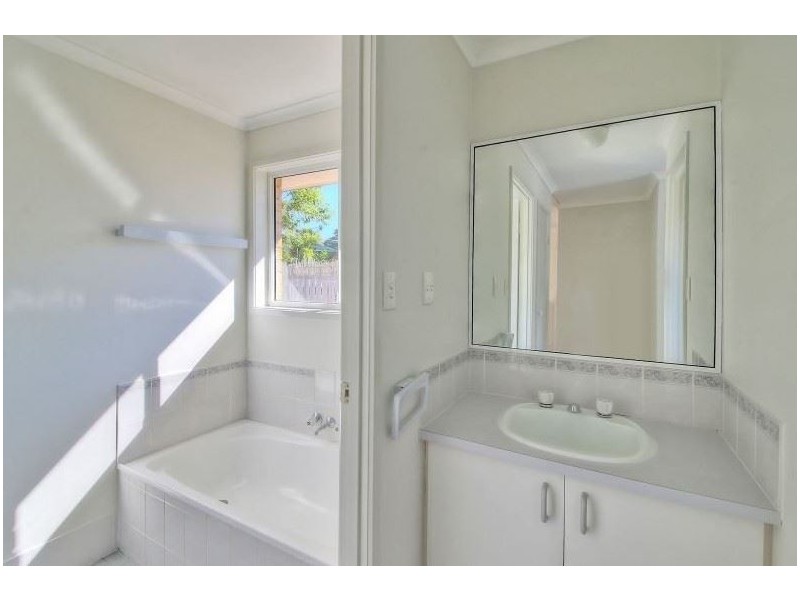 6 Piccadilly Court, Browns Plains QLD 4118