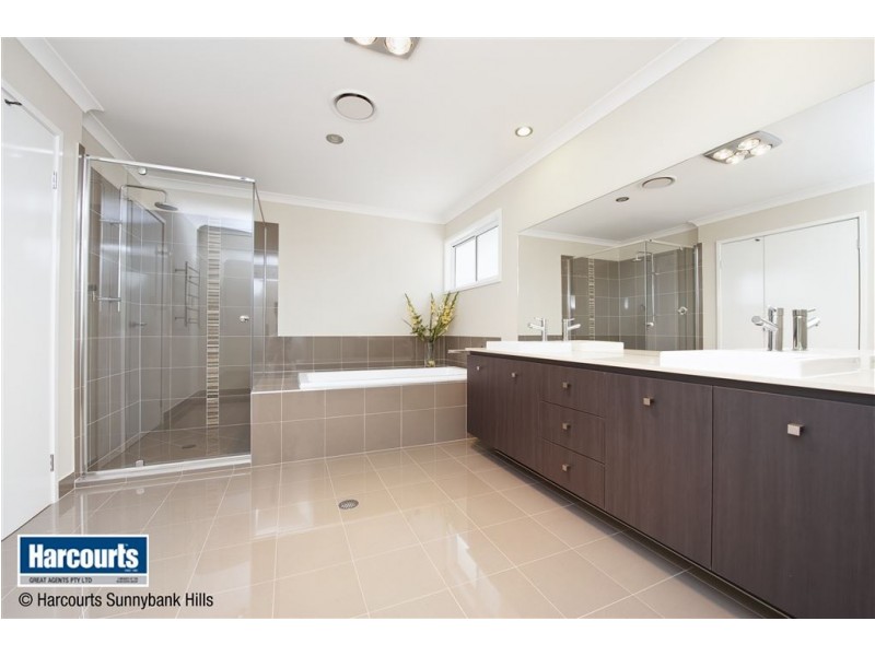 14 Hatia Place, Kuraby QLD 4112