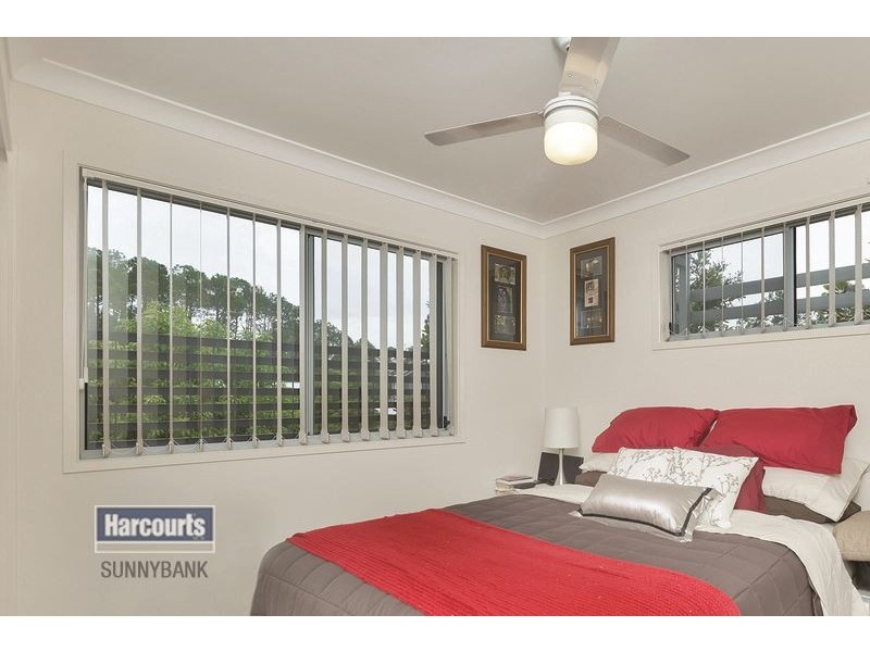 1/1 Emerald Drive, Regents Park QLD 4118