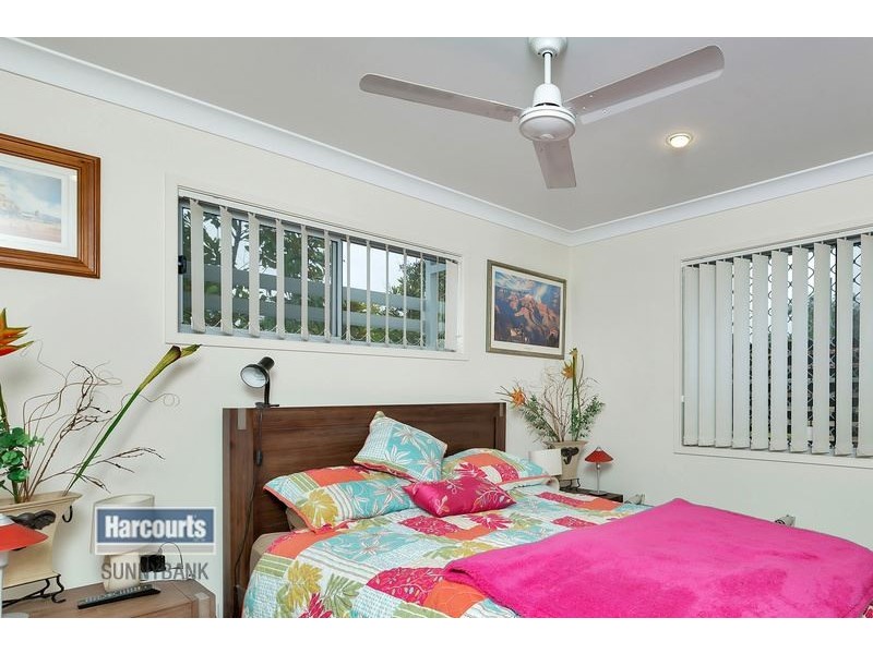 1/1 Emerald Drive, Regents Park QLD 4118