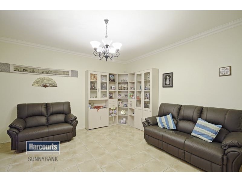 16 Edgeware Close, Sunnybank Hills QLD 4109