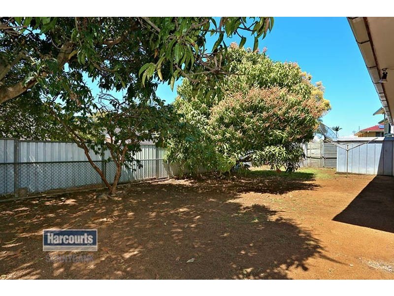 531 Mains Road, Macgregor QLD 4109