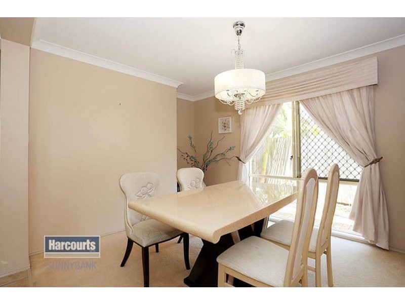 14 Regal Place, Eight Mile Plains QLD 4113