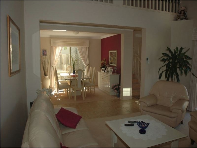 14 Regal Place, Eight Mile Plains QLD 4113