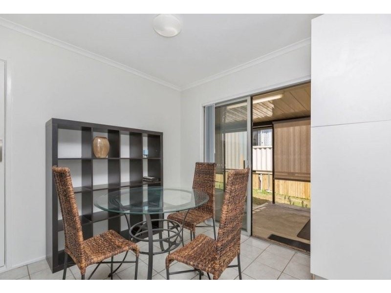 16 Saffron Street, Robertson QLD 4109