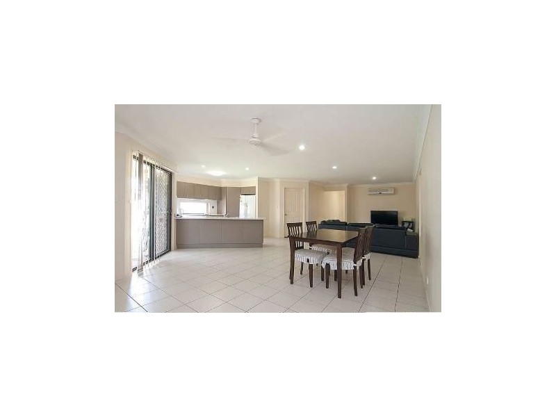 11 Gemview Street, Calamvale QLD 4116