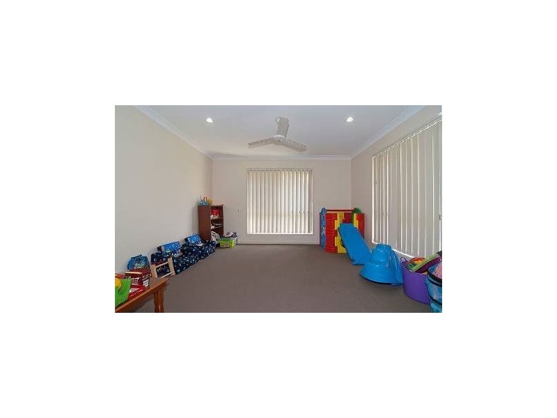11 Gemview Street, Calamvale QLD 4116