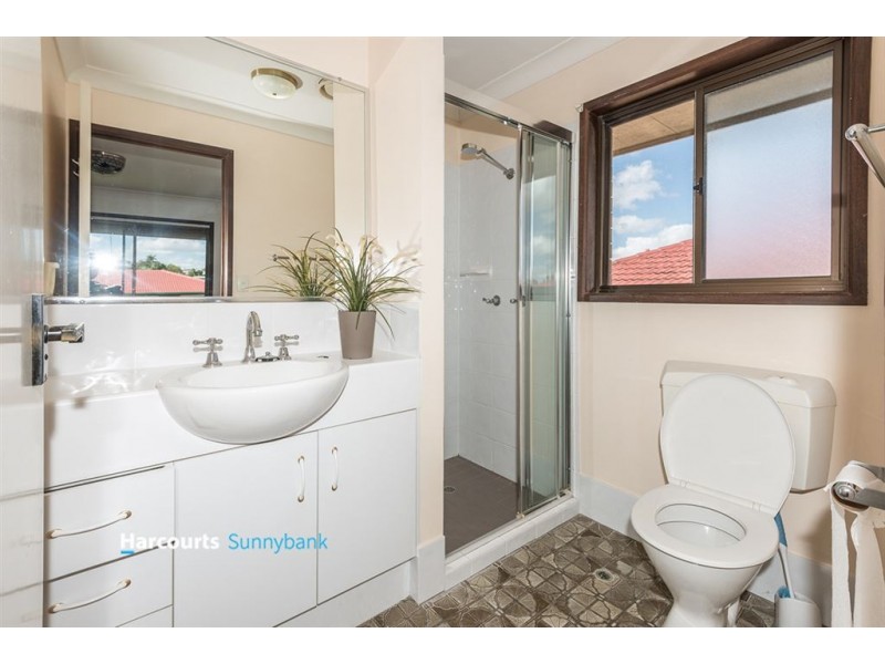 7 Carnoustie Street, Macgregor QLD 4109