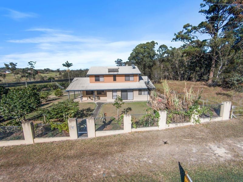 106 Giles Road, Redland Bay QLD 4165