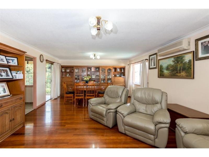 23 Lingle Street, Robertson QLD 4109