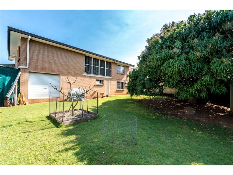 23 Lingle Street, Robertson QLD 4109