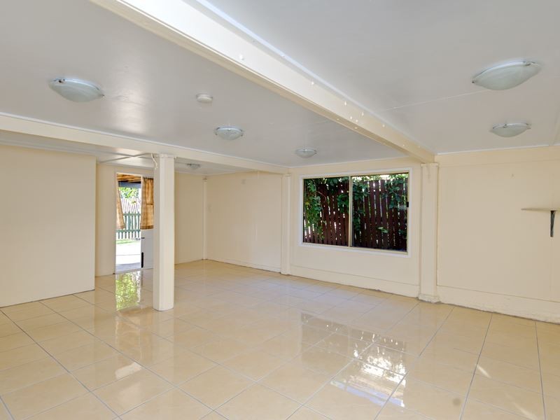 10 Amaroo Street, Archerfield QLD 4108