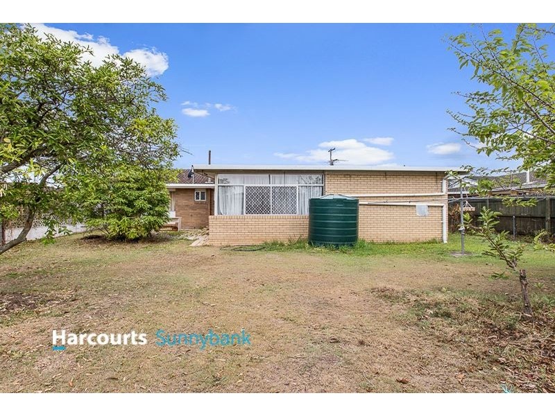 10 Saffron Street, Robertson QLD 4109