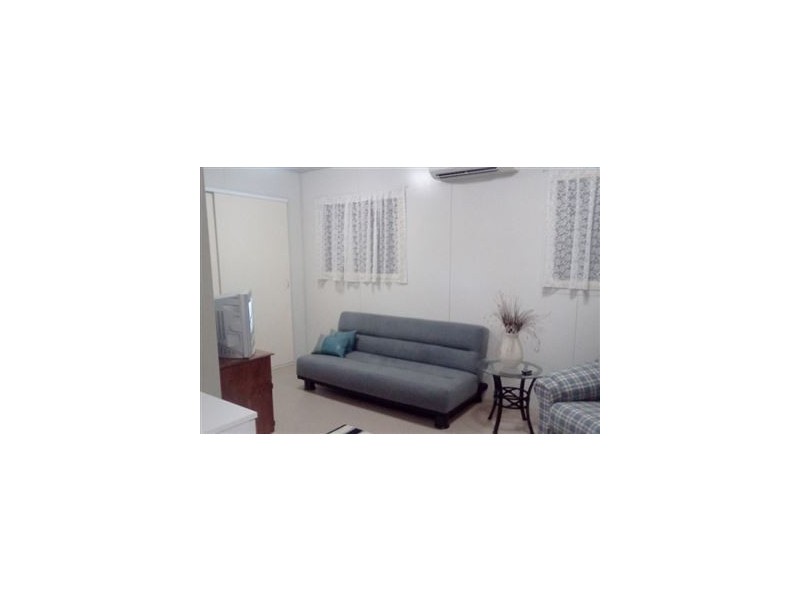 B/16 Saffron Street, Robertson QLD 4109