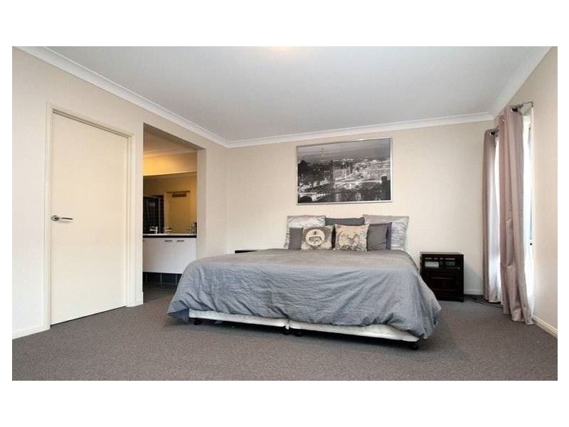 1 Toorwood Street, Heathwood QLD 4110