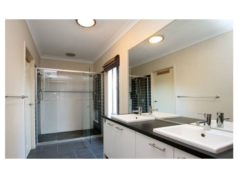 1 Toorwood Street, Heathwood QLD 4110