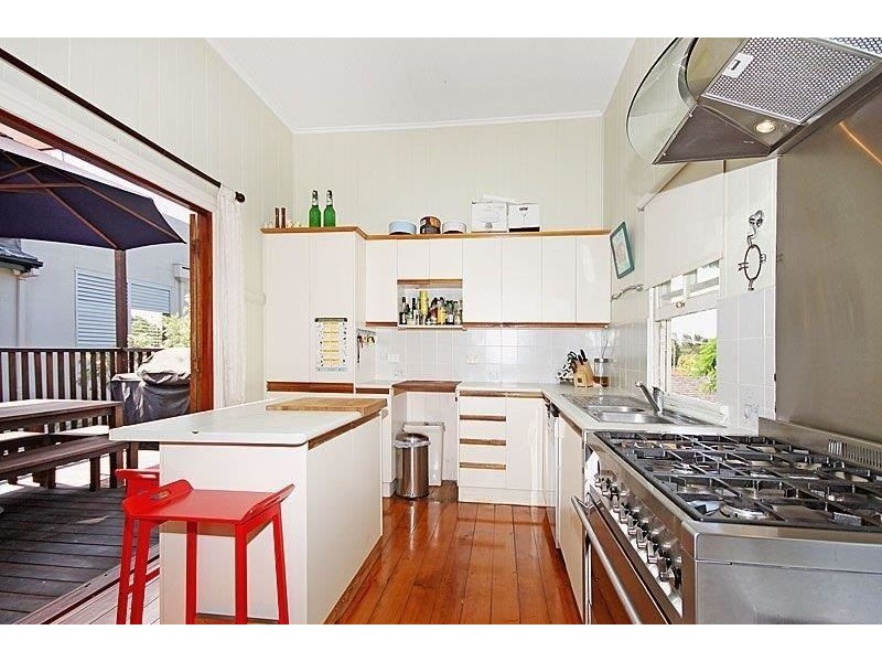 20 Leonard Street, Woolloongabba QLD 4102