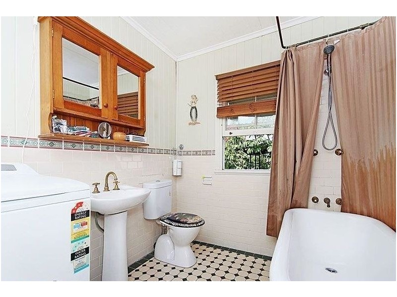 20 Leonard Street, Woolloongabba QLD 4102