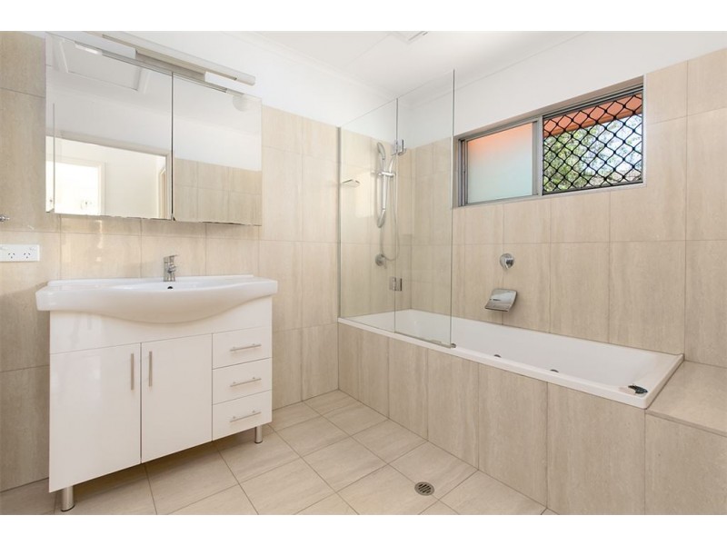 73 Klumpp Road, Upper Mount Gravatt QLD 4122