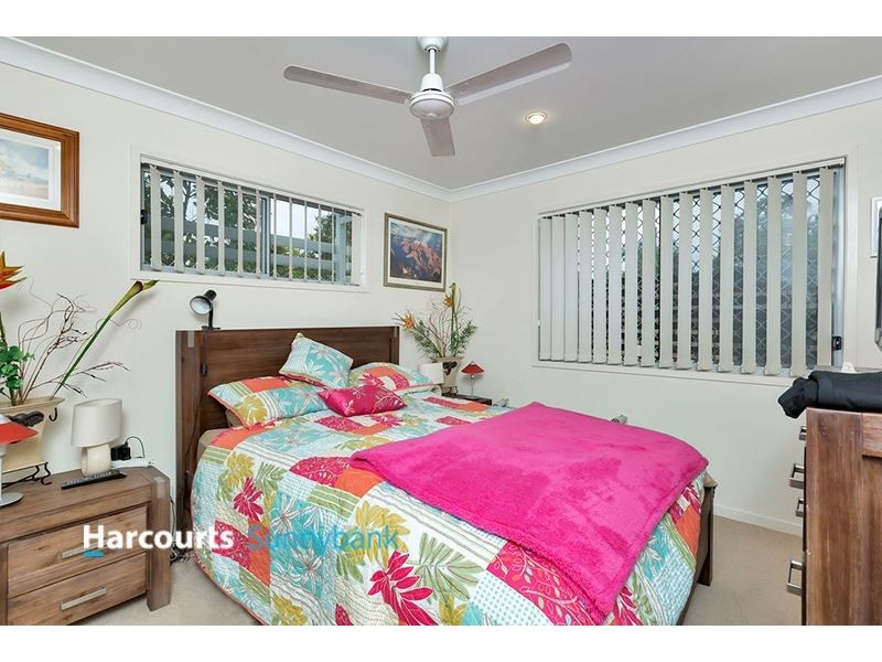 1/1 Emerald Drive, Regents Park QLD 4118