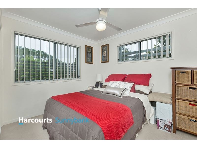 1/1 Emerald Drive, Regents Park QLD 4118
