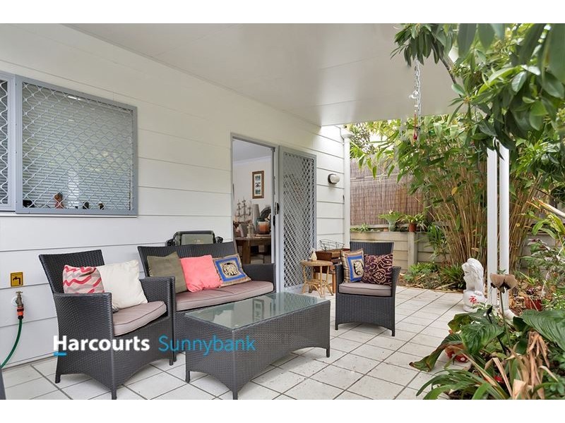 1/1 Emerald Drive, Regents Park QLD 4118