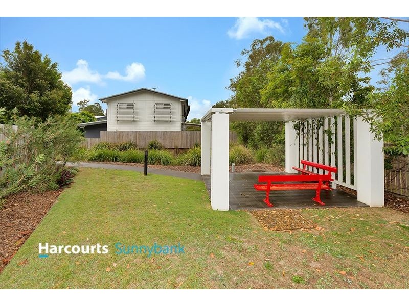 1/1 Emerald Drive, Regents Park QLD 4118